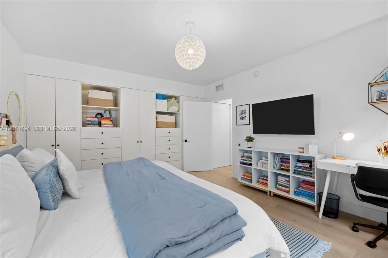 141 Crandon Blvd , Unit 237, Key Biscayne, FL 33149 Photo