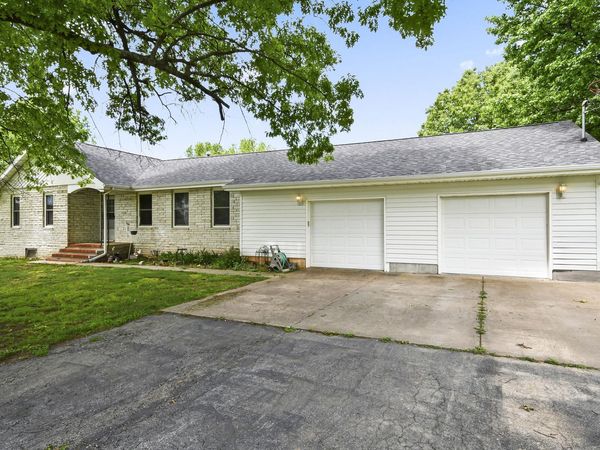 615 W Washington, Marionville, MO 65705