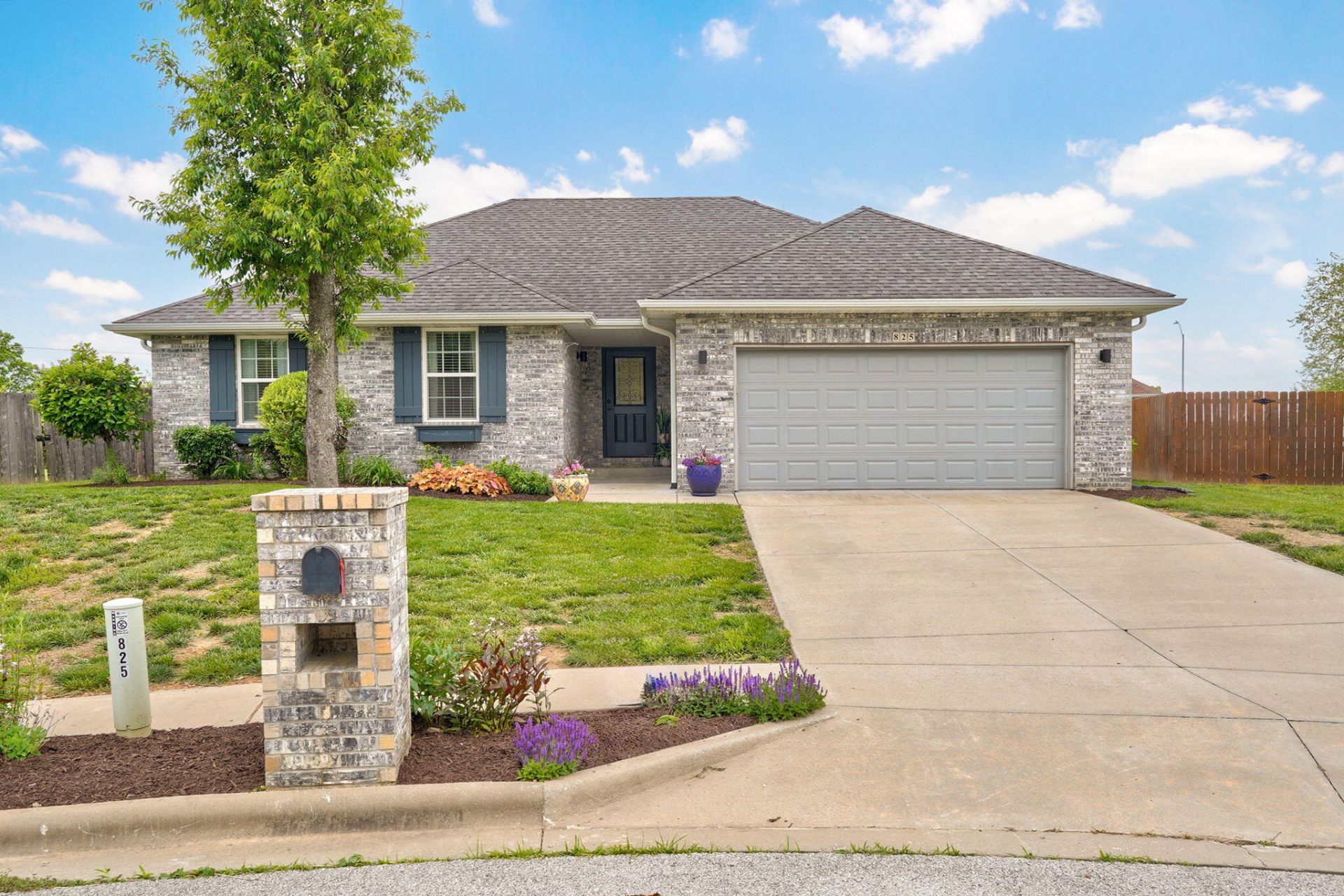 825 S Trail Point Court, Nixa, MO 65714 Main Photo