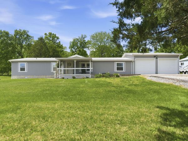 3193 S 7th Road , Humansville, MO 65674