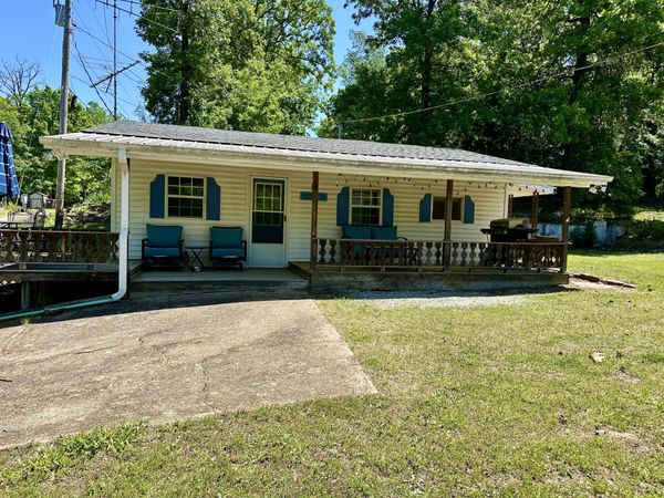 197 Paula Avenue, Protem, MO 65733