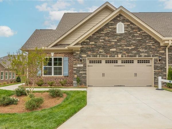 1048 Beechcraft Drive, Mebane, NC 27302