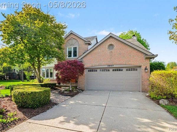 3907 Kelsey Road, Orion Twp, MI 48360
