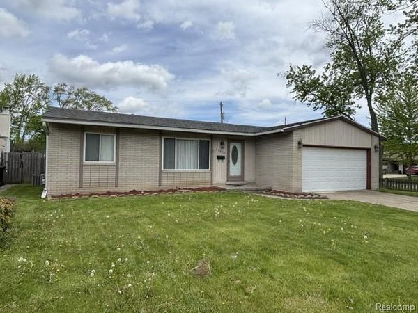 11853 PLUMBROOK Road , Sterling Heights, MI 48312
