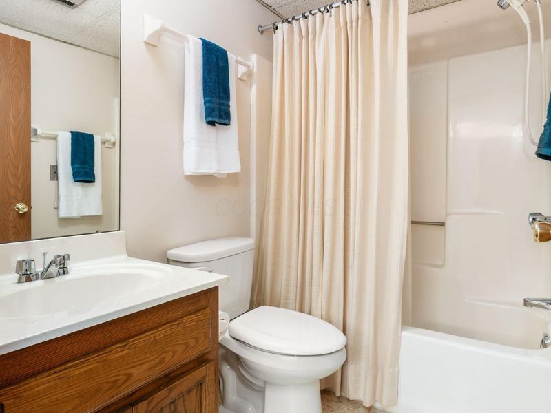 4119 Karl Road, Unit 207, Columbus, OH 43224 Photo 9