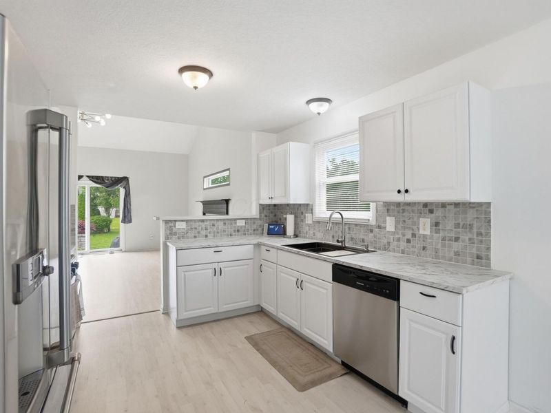 321 Amber Light Circle , Delaware, OH 43015 Photo 10