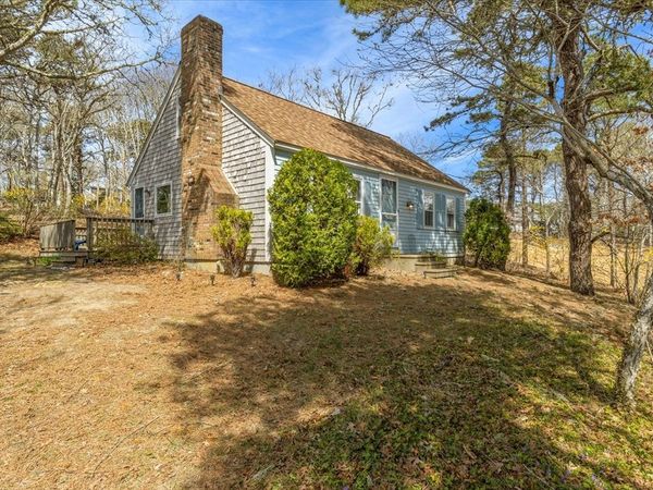 35 Bobbies Ln, Chatham, MA 02633
