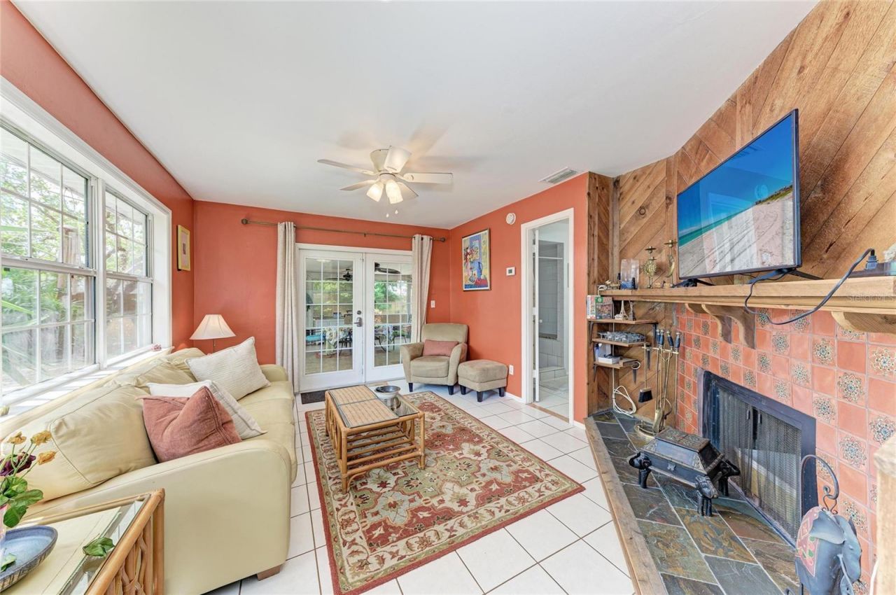 2458 Waldemere Street, Sarasota, FL 34239 Photo