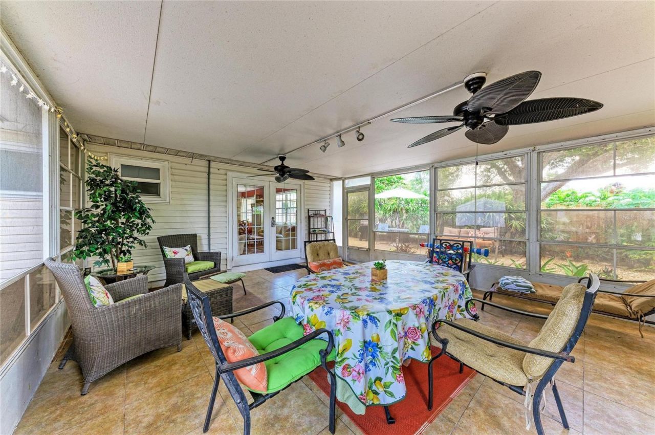 2458 Waldemere Street, Sarasota, FL 34239 Photo