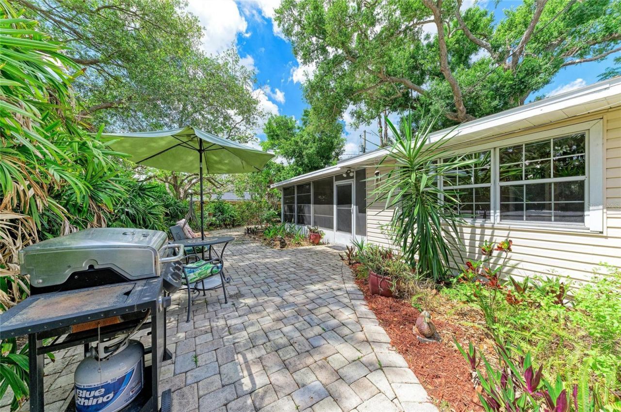 2458 Waldemere Street, Sarasota, FL 34239 Photo