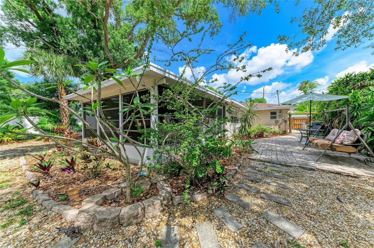 2458 Waldemere Street, Sarasota, FL 34239 Photo