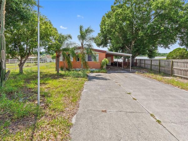 1025 CARVER STREET, LAKE WALES, FL 33853