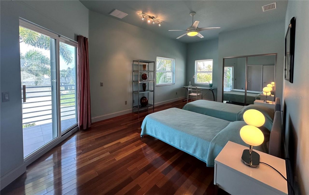 114 13th Street, Belleair Beach, FL 33786 Photo