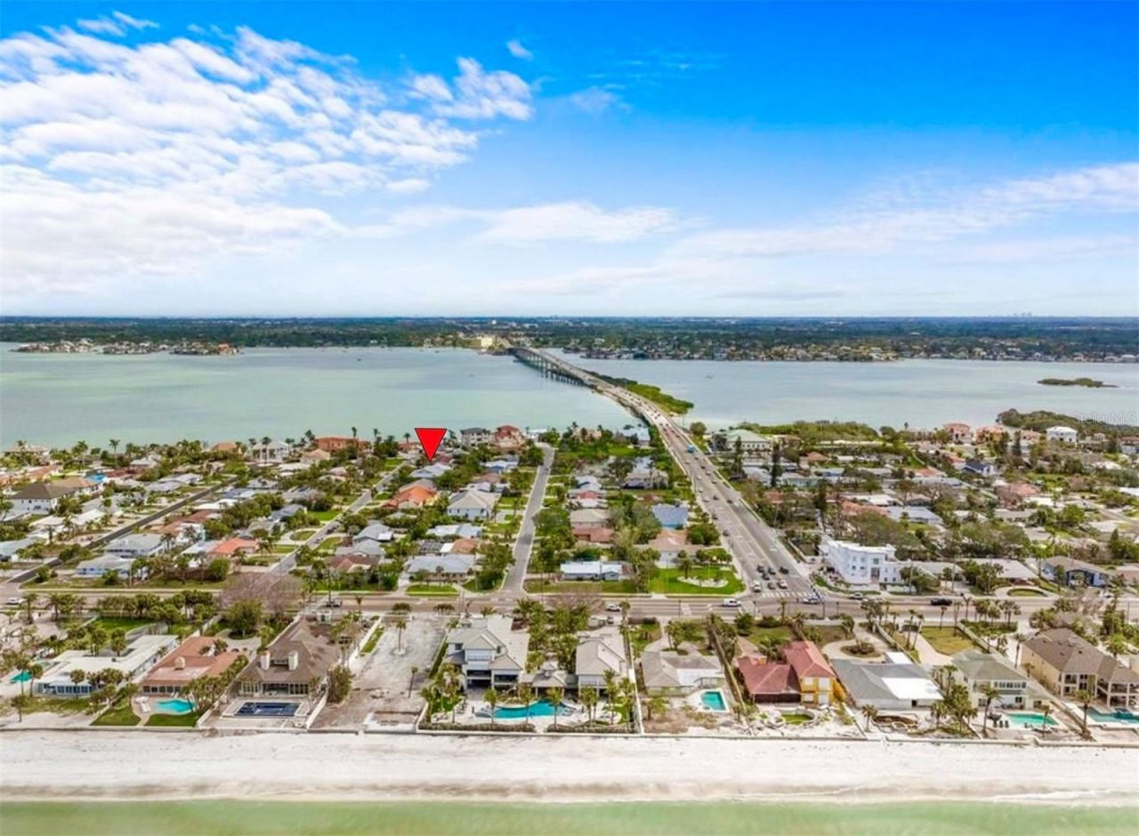 114 13th Street, Belleair Beach, FL 33786 Photo