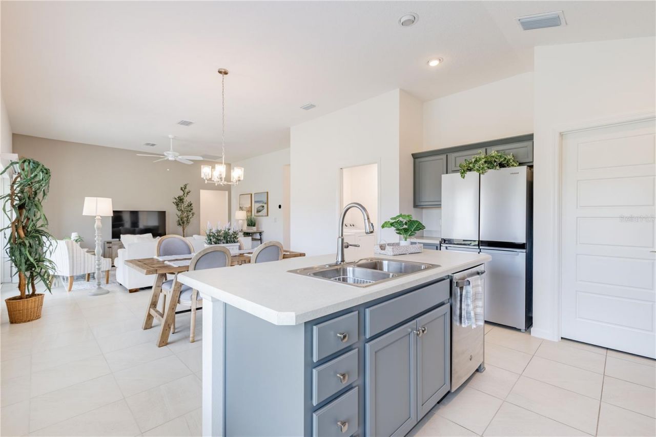 805 Hubbard Loop , The Villages, FL 32163 Photo