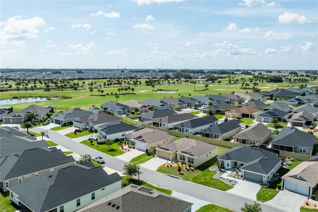 805 Hubbard Loop , The Villages, FL 32163 Photo