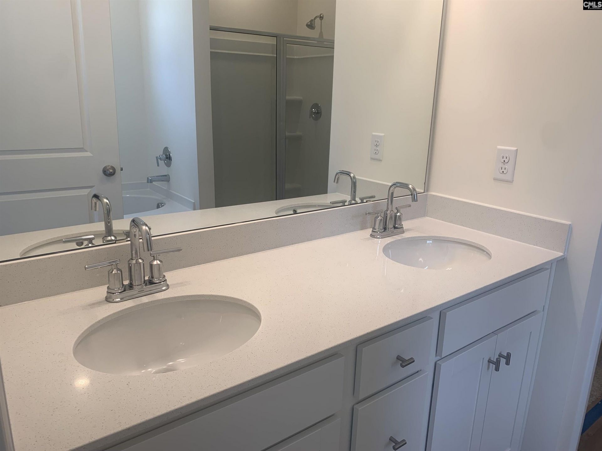207 Ruby Prince Way Photo 8