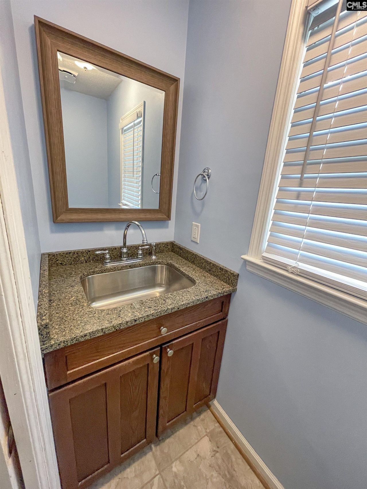 1826 Harrington Street Photo 16