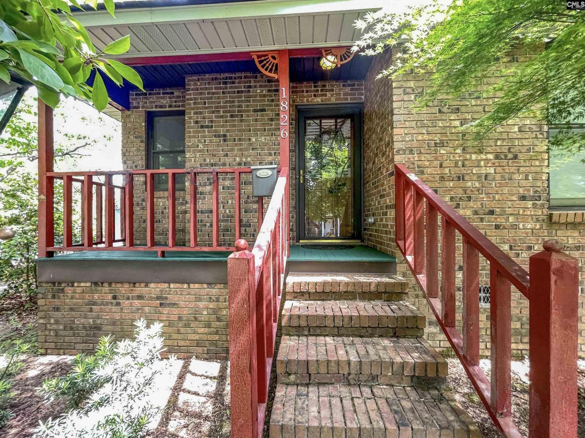 1826 Harrington Street Photo 4