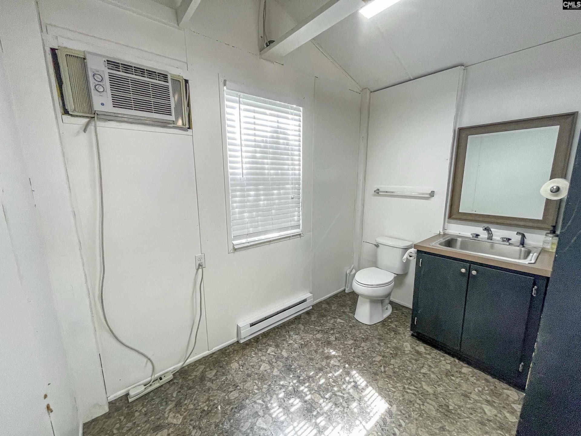 1826 Harrington Street Photo 43