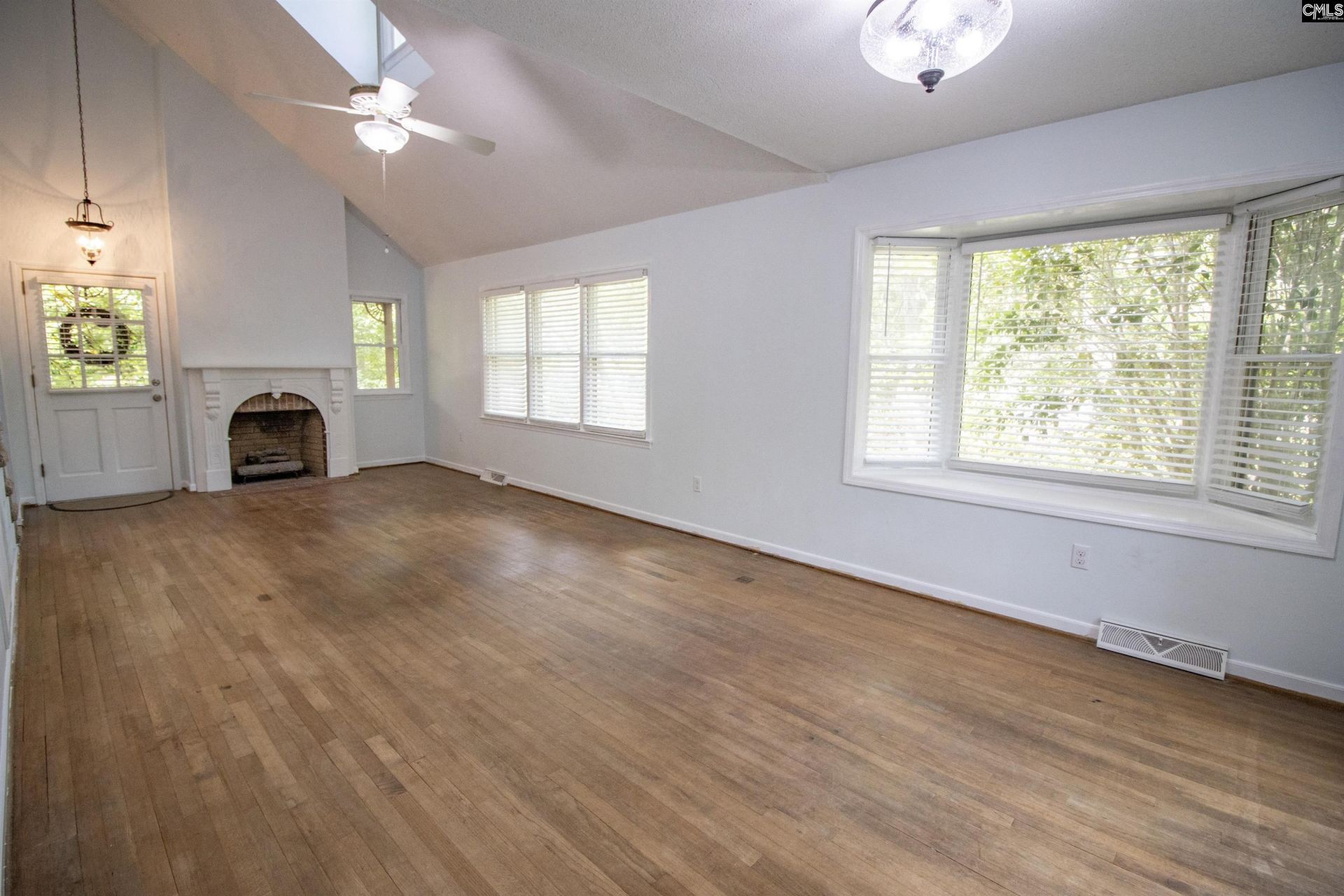 1826 Harrington Street Photo 6