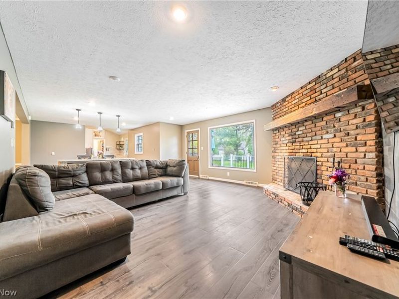 1622 Seven Oaks Drive, Lyndhurst, OH 44124 Photo 9