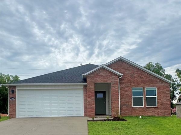 583 Nevada Street , Farmington, AR 72730