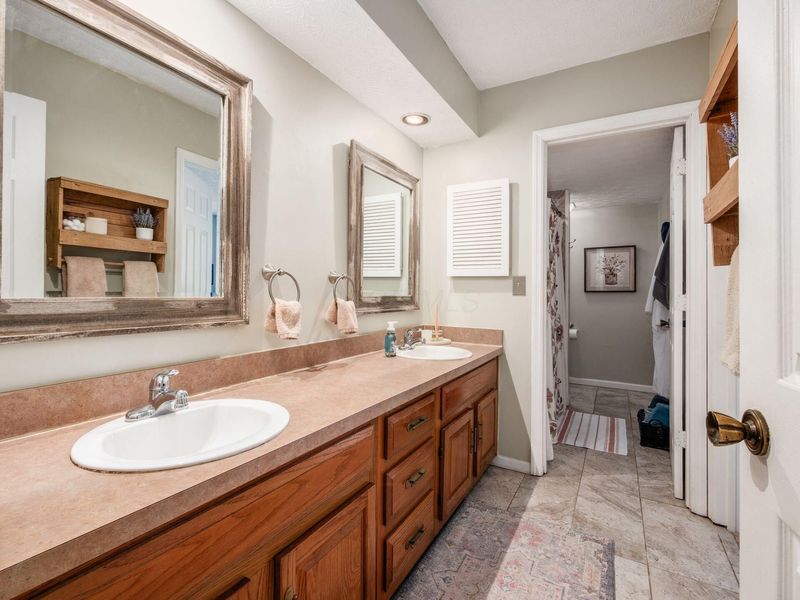 6301 Hyland Drive, Dublin, OH 43017 Photo 24