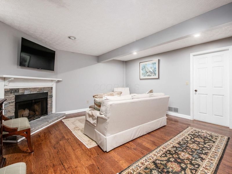 6301 Hyland Drive, Dublin, OH 43017 Photo 29