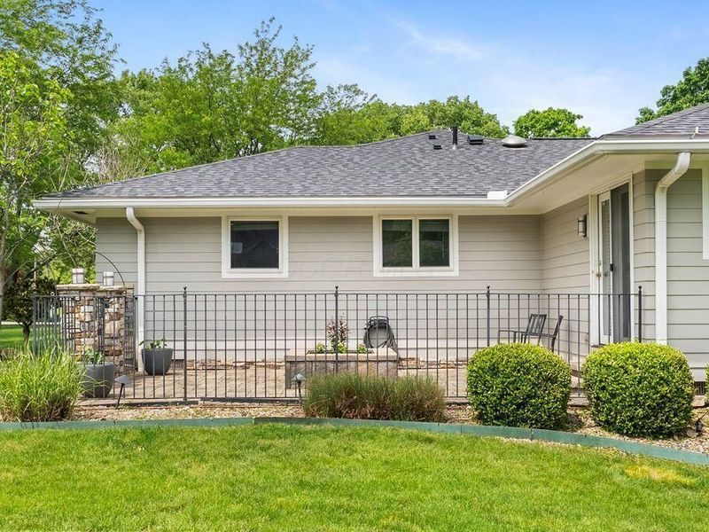 4954 Thornhill Lane, Dublin, OH 43017 Photo 10