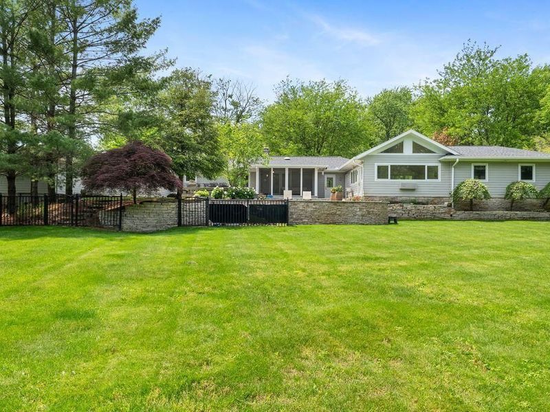 4954 Thornhill Lane, Dublin, OH 43017 Photo 12