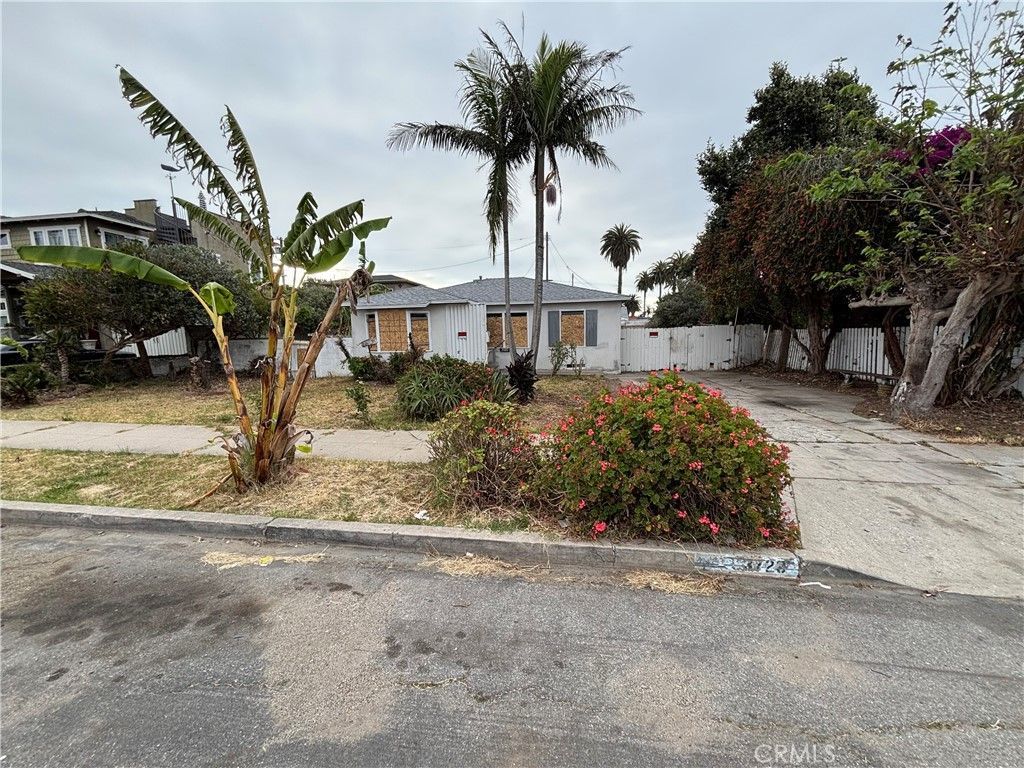 3720 S Meyler, San Pedro, CA 90731 Main Photo