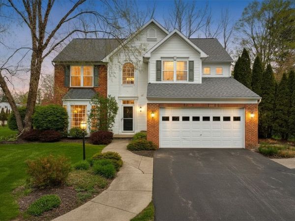 1300 Surrey Garden Way , Webster, NY 14580