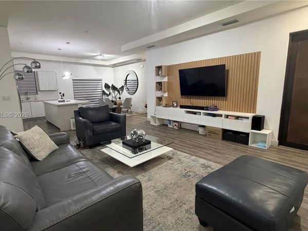 Unit 33, Doral, FL 33178