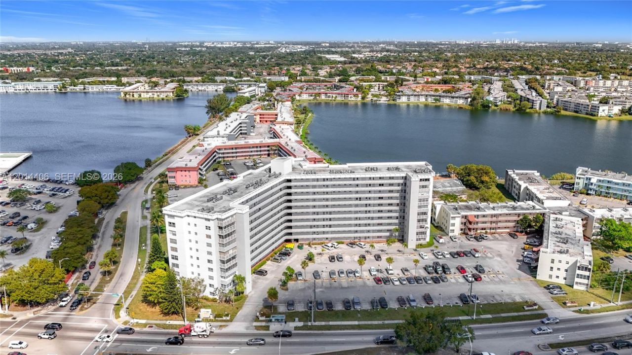 1401 NE Miami Gardens Dr , Unit 286, Miami, FL 33179 Photo