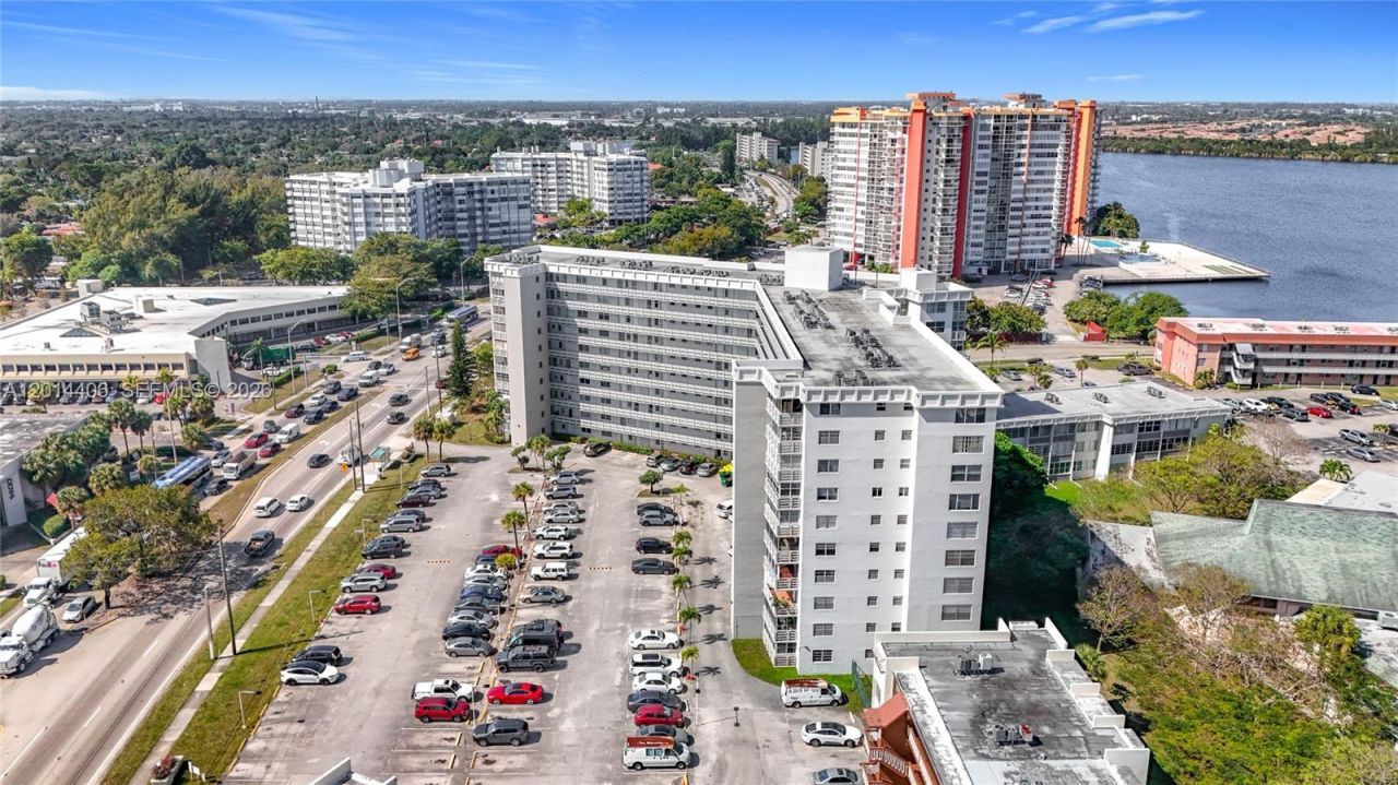 1401 NE Miami Gardens Dr , Unit 286, Miami, FL 33179 Photo