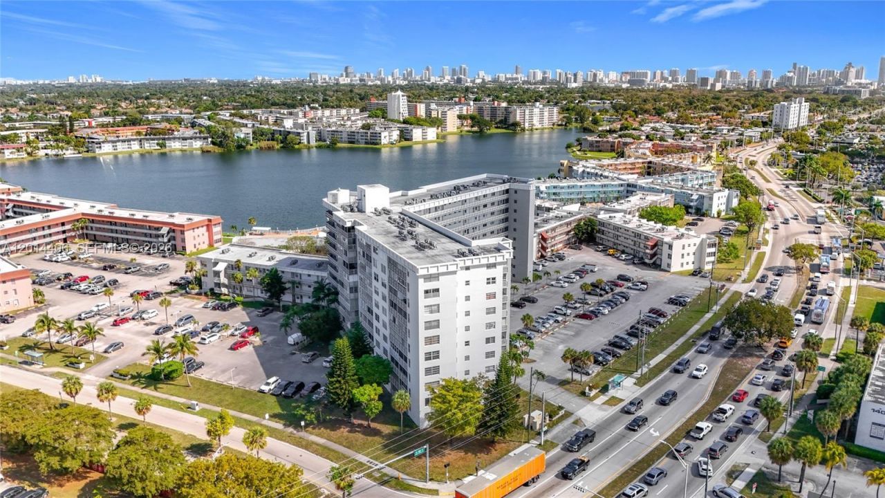 1401 NE Miami Gardens Dr , Unit 286, Miami, FL 33179 Photo