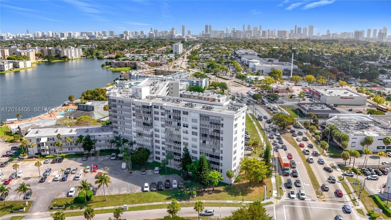 1401 NE Miami Gardens Dr , Unit 286, Miami, FL 33179 Photo