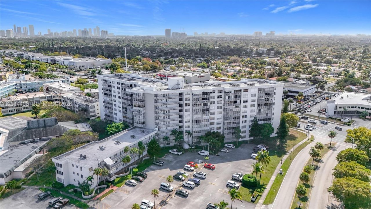 1401 NE Miami Gardens Dr , Unit 286, Miami, FL 33179 Photo