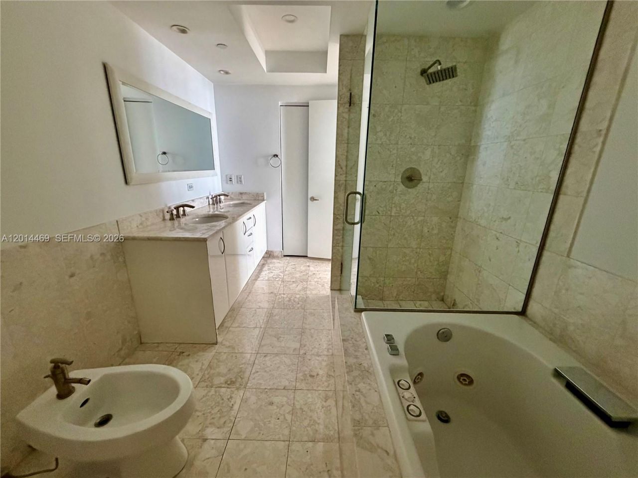 1331 Brickell Bay Dr , Unit 1006, Miami, FL 33131 Photo
