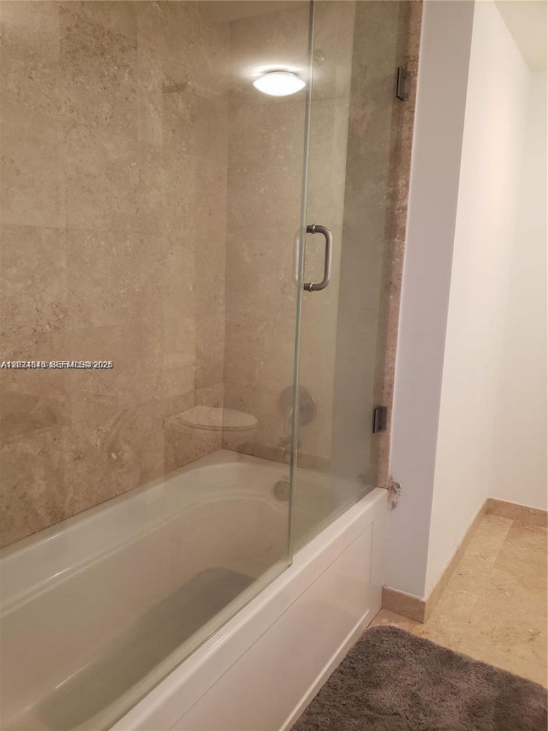 92 SW 3rd St , Unit 1904, Miami, FL 33130 Photo
