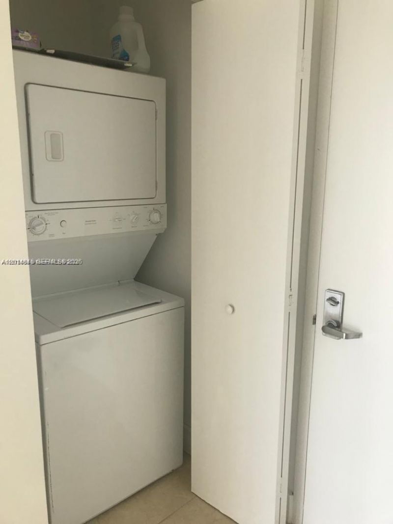 92 SW 3rd St , Unit 1904, Miami, FL 33130 Photo