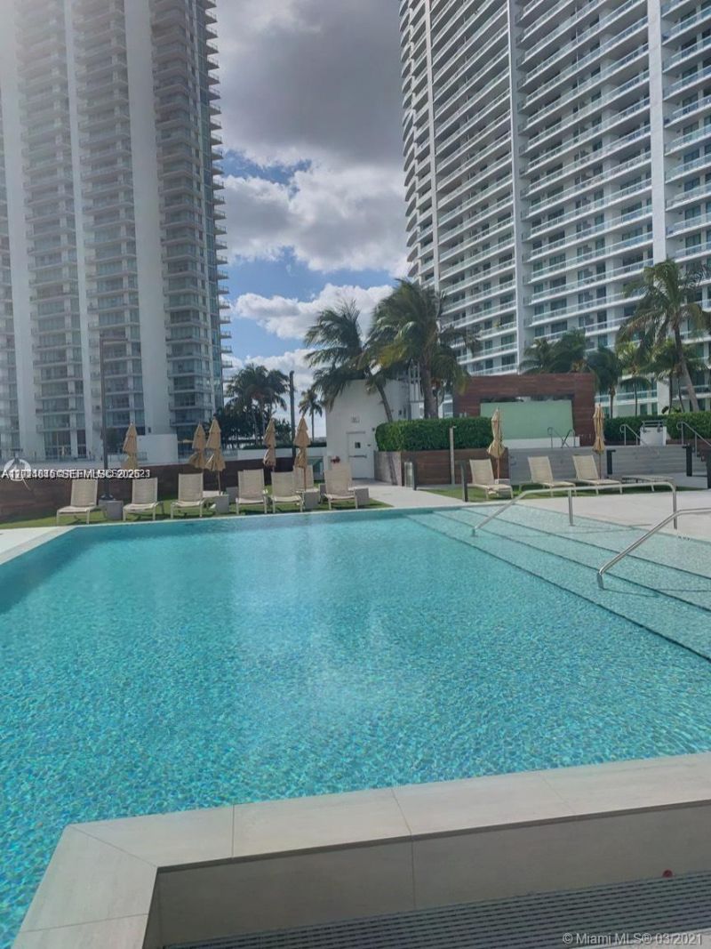 92 SW 3rd St , Unit 1904, Miami, FL 33130 Photo