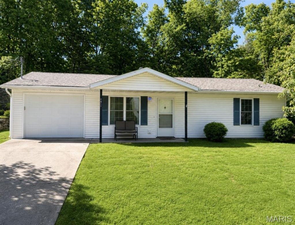 2411 Starling Drive, Jefferson City, MO 65109 Main Photo