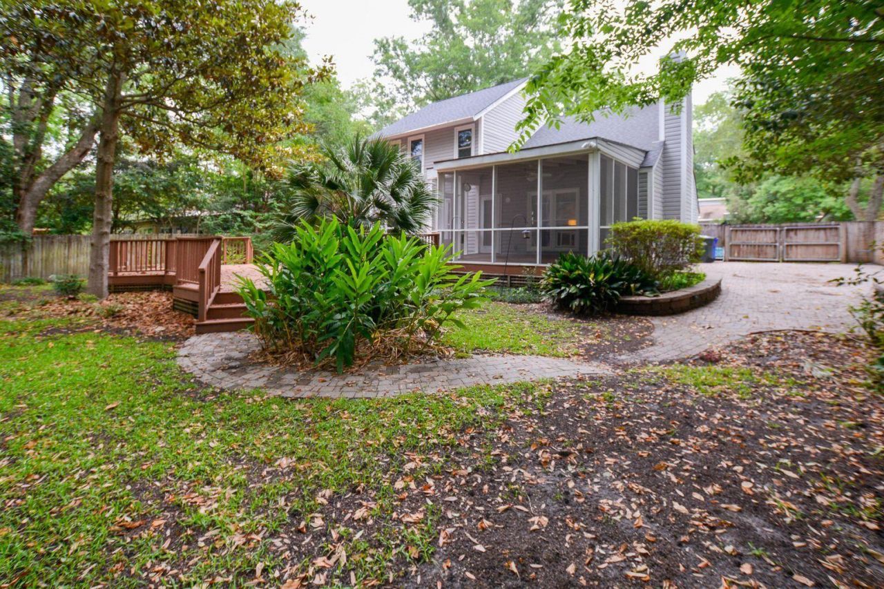 2156 Forest Lakes Boulevard Photo 32