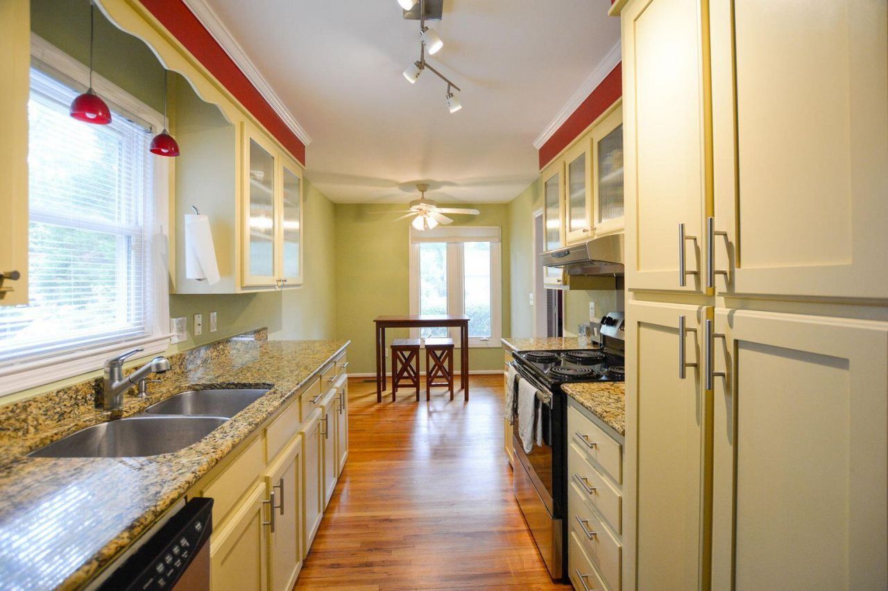 2156 Forest Lakes Boulevard Photo 7