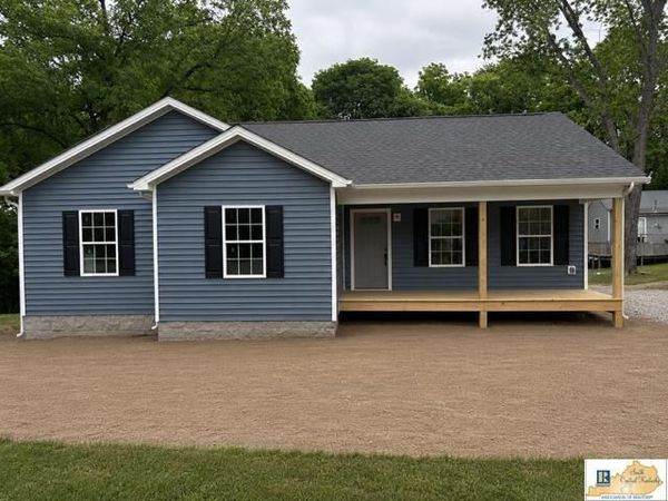 606 Washington Street , Munfordville, KY 42765