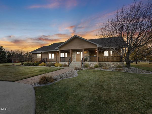 1313 10TH STREET NW, Watertown, SD 57201