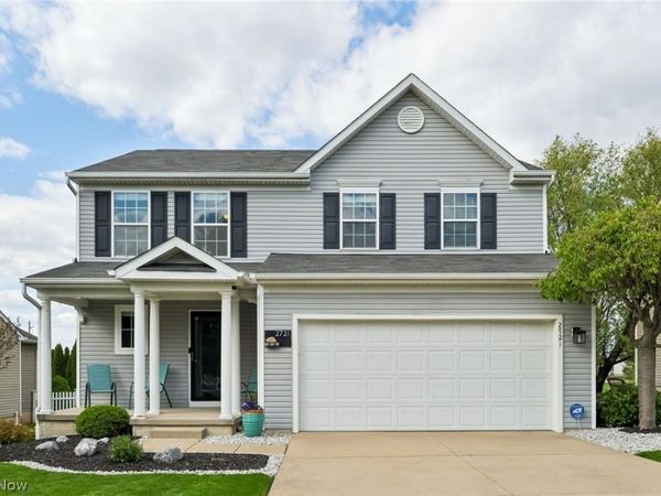 2721 Krska Place, Barberton, OH 44203