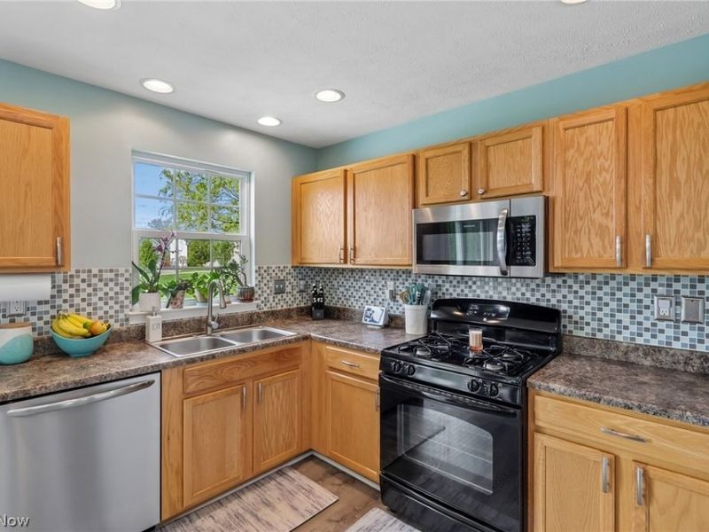 2721 Krska Place, Barberton, OH 44203 Photo 7